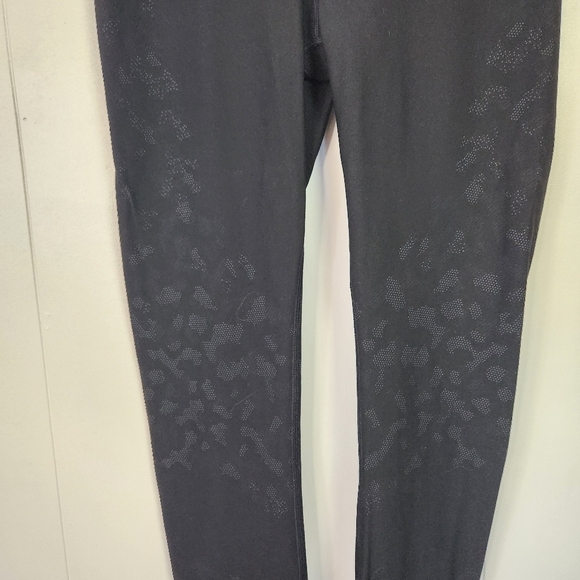 Lululemon Mapped Out Leggings High Rise Tight 28" *Camo Black Size 10 Active Gym - Picture 7 of 8